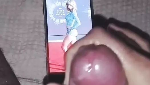 Taylor swift boşalma anısına