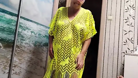 A Sexy Girlfriend Asked Me to Suck and Jerk off My Dick Before Going to Bed. the Titted Beauty Did It Magnificently