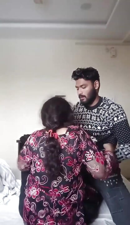 Indian Desi Girl Sex with Her College Friend