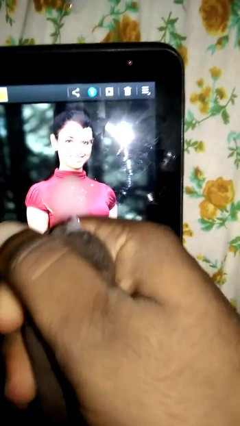 Spectacular moment from "Kanji Rani Tamannakku en kanji"
