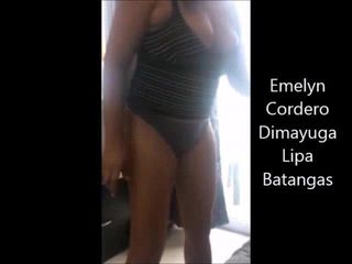 Emelyn Cordero Dimayuga se déshabille pour une bite dans un Makati