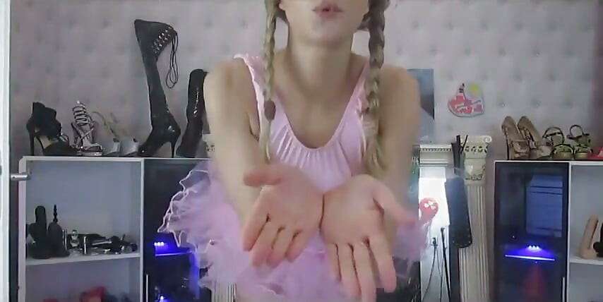 Pișare în ținuta mea de Balerina