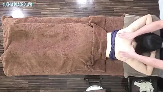 Elegant Office Lady Returns Early, a Beautiful Repeat Visit That Lifts Spirits and Desire. - Part