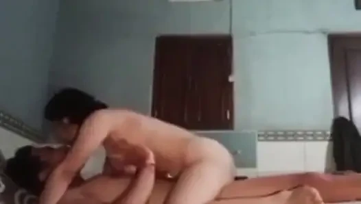 Хорошая жена служит своему