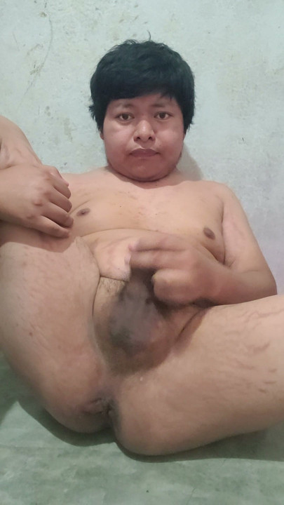 Xxx masturbating