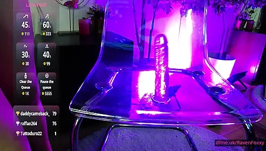 Obrolan seksi alami, tanpa pura-pura. Menggoda dan menyenangkan live, cuckold, trim kaki!