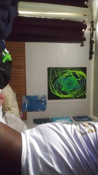 콘텐츠를 만들고 재미를 보자
