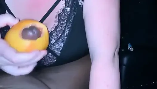 YoungEnglishBbw соблазняет большой черный член Nata4Sex, глубокая глотка в греймпфруте