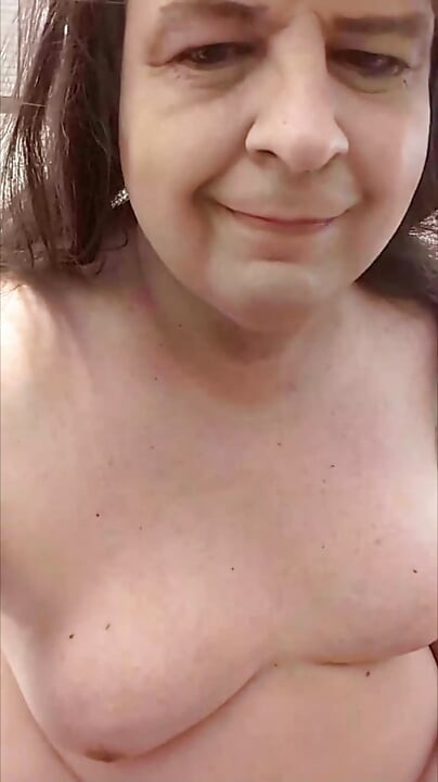 Peitos pequenos