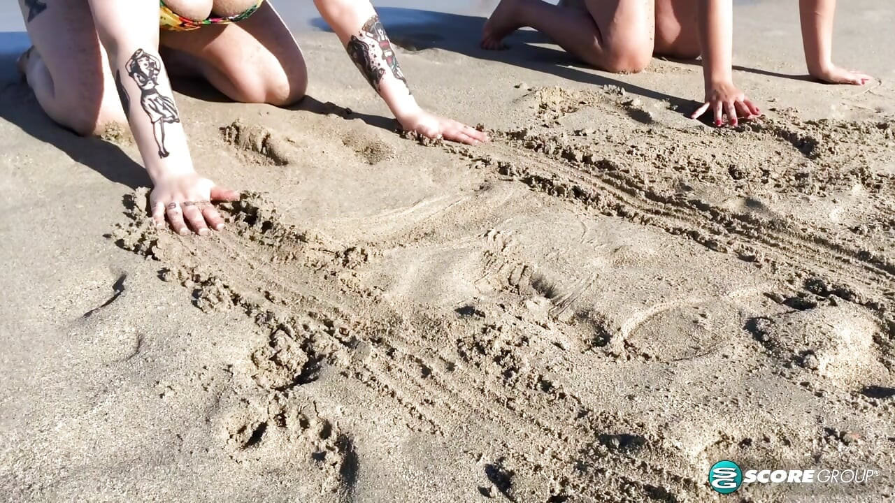Une journée à South Beach avec Alana Lace et Kelli Maxxx