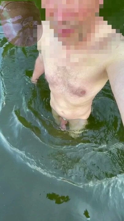 The first time in the lake in 2021