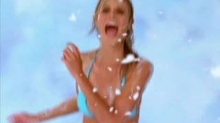 Heidi Klum Bouncing