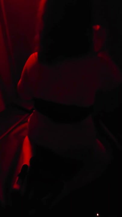 Ms milf rides a sybian