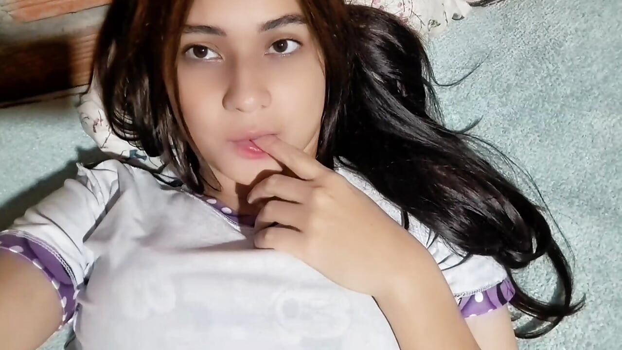 Young college girl gets caught sucking a huge cock