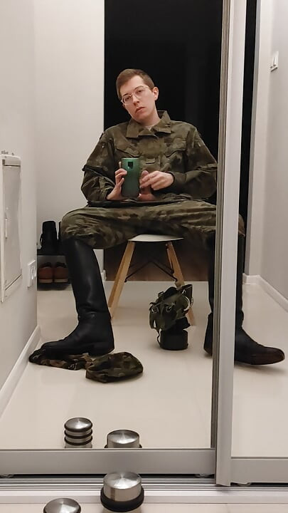 Gay Army Men Fun My Dick in Leather