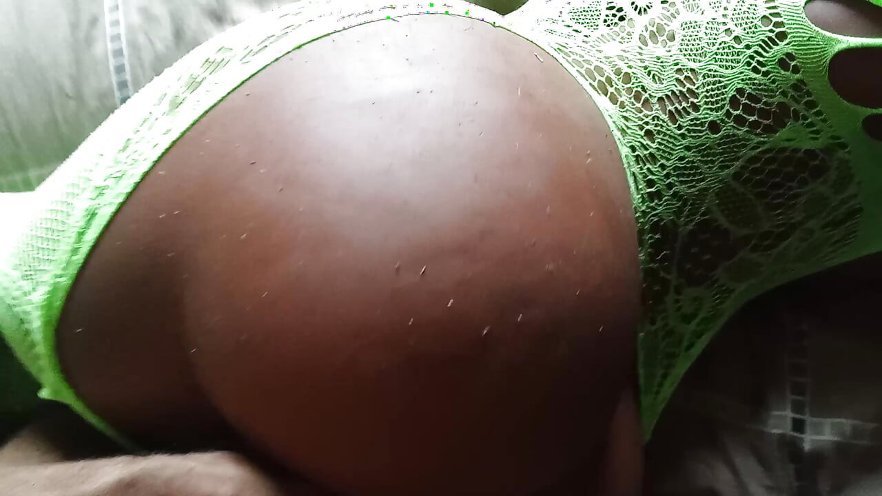 Y'all..Look At This Thick, Phat Ebony, Cocoa Booty!