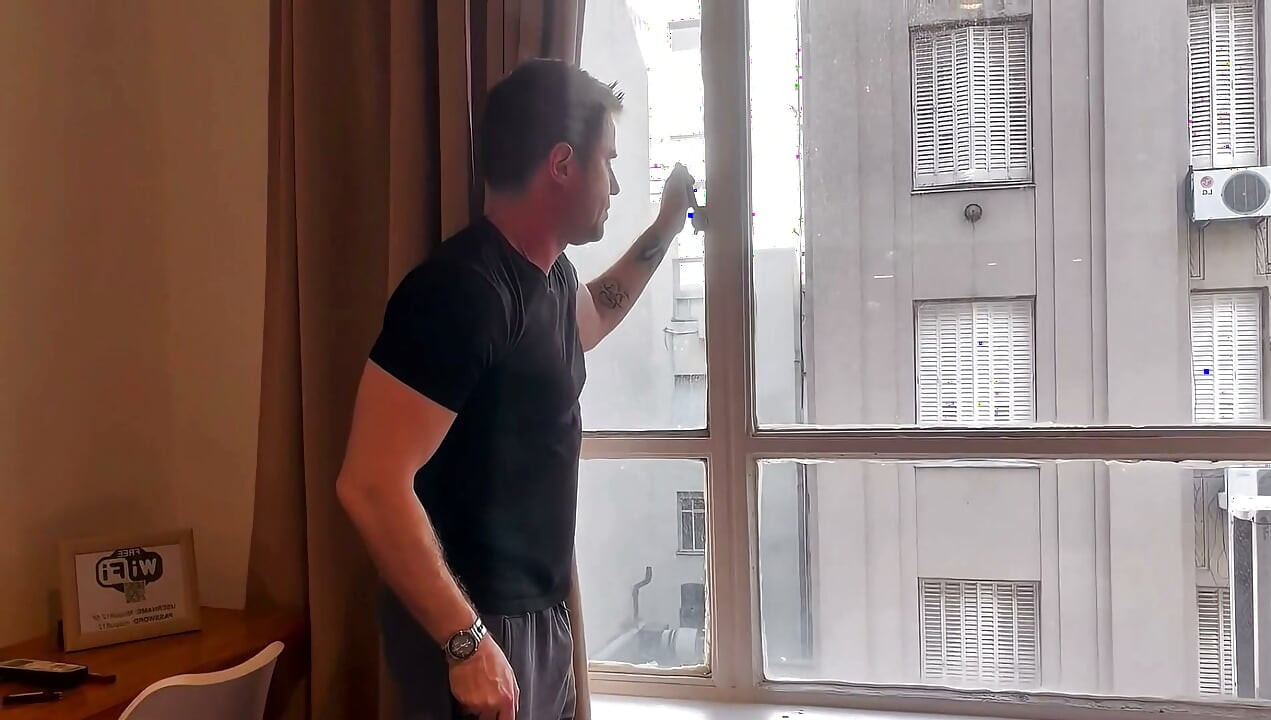 En Iyi Arkadaşımın Kızı Tam Bir Sürtük. Ft. Luchibbok