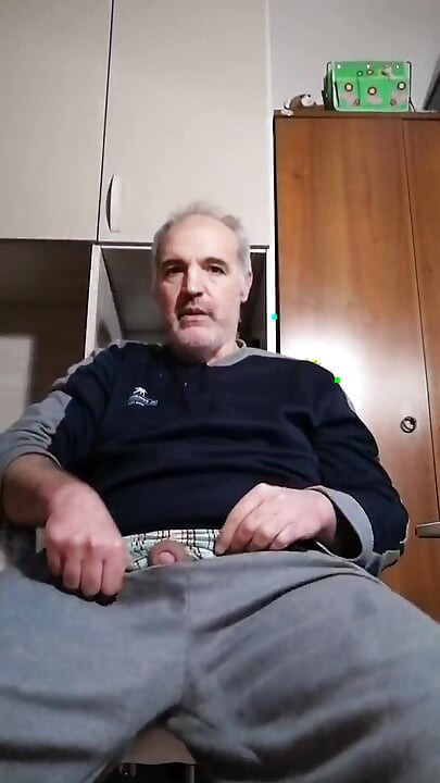 Cum for an Italian