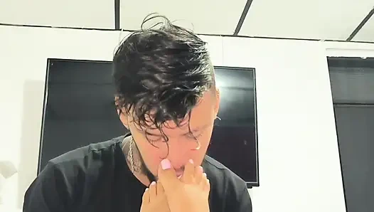 Я сосу ее ступни, подруга Ami