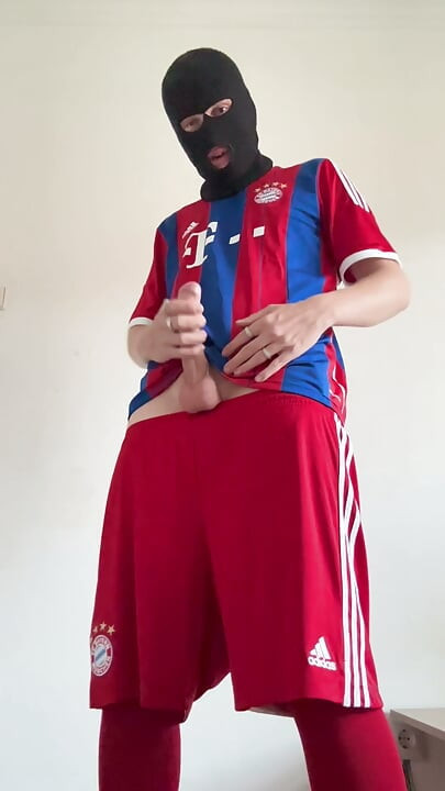 Horny Bro Comes Home From Soccer Practice