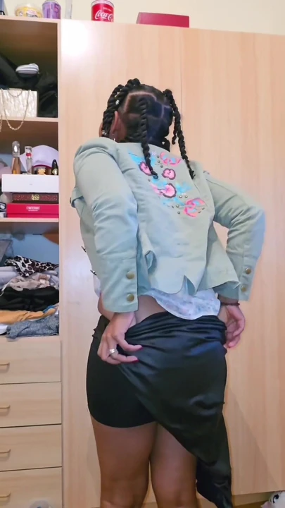 Key moment from "Beautiful Ebony Teen Buttocks 1"
