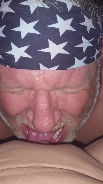 Bigsexydaddyd Gets Drenched by Katlicious Kitty