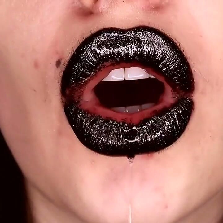 Trek niet over haar teef af!!