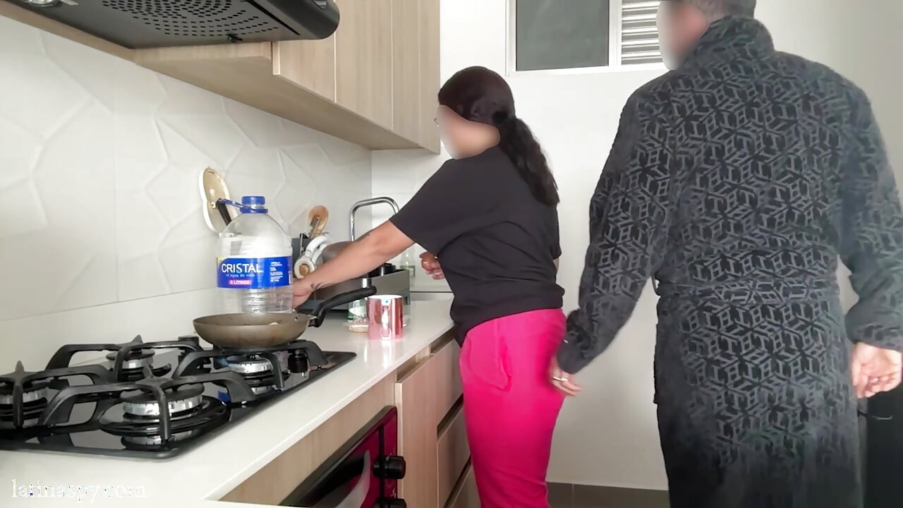 cozinha com peitos latinos parte 1