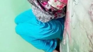 indian girl masturbating on live