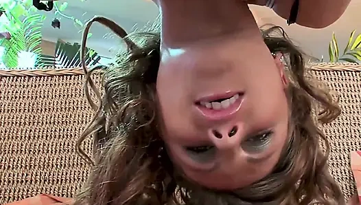 Анальное открытие сцены - 1_Slim грудастая блондинка Gilda Robert обожает трахаться сзади