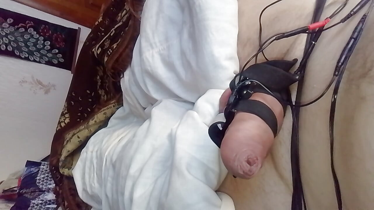 Massage. Electro sex toy massage for my dick. IgorDickCum and his toy