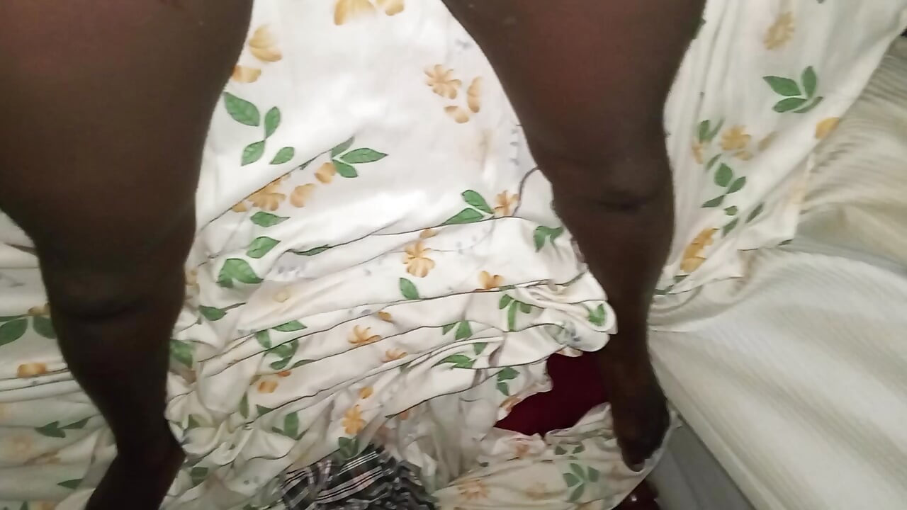 Ugandahot sabahları eğleniyor