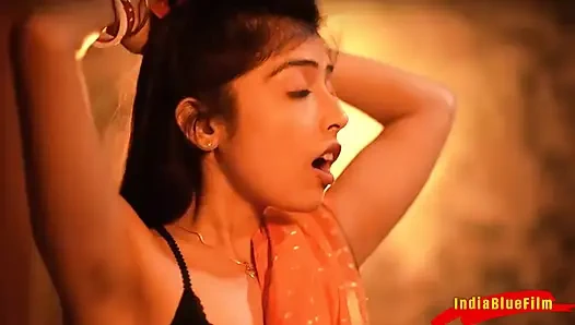 Burha sasur aur sexy bahu..