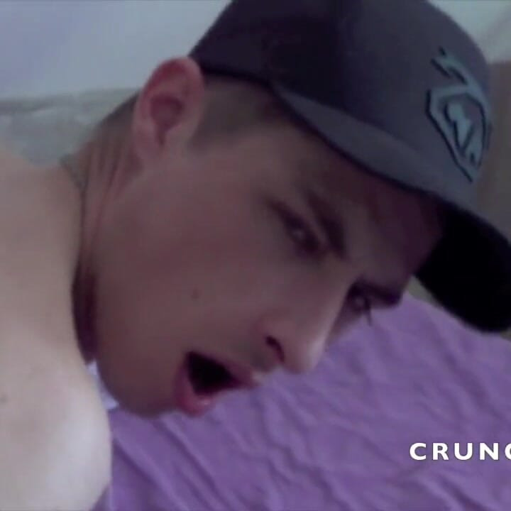 Bareback sextape with twinks at the hotel