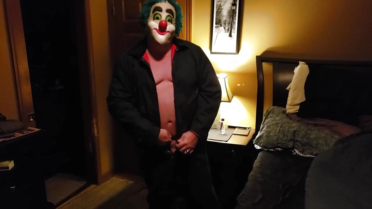 Halloween Jerk off! Scary Clown Jerks for You!!