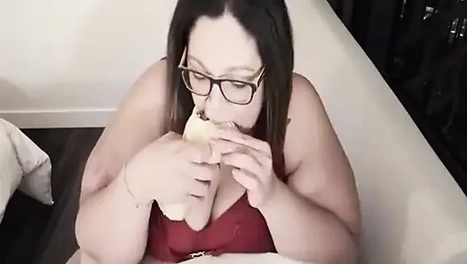 Plump Paradise: Super Burrito