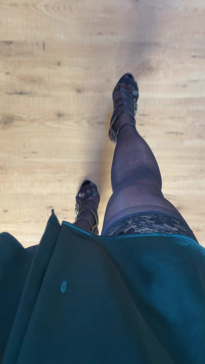 Another old video of me walking in a green satin shirt with stockings and heels !