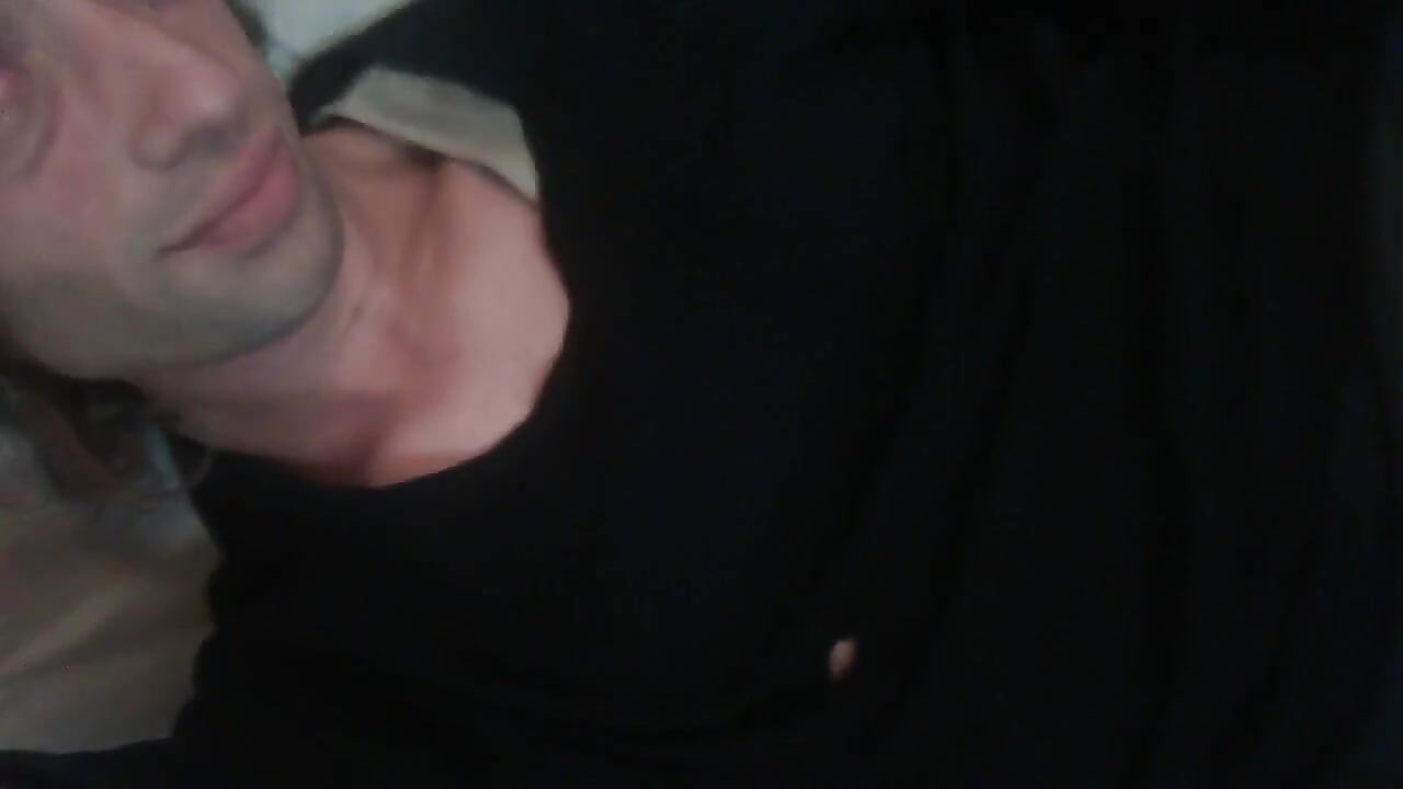 Meu molhado e esguicho está querendo chupar você
