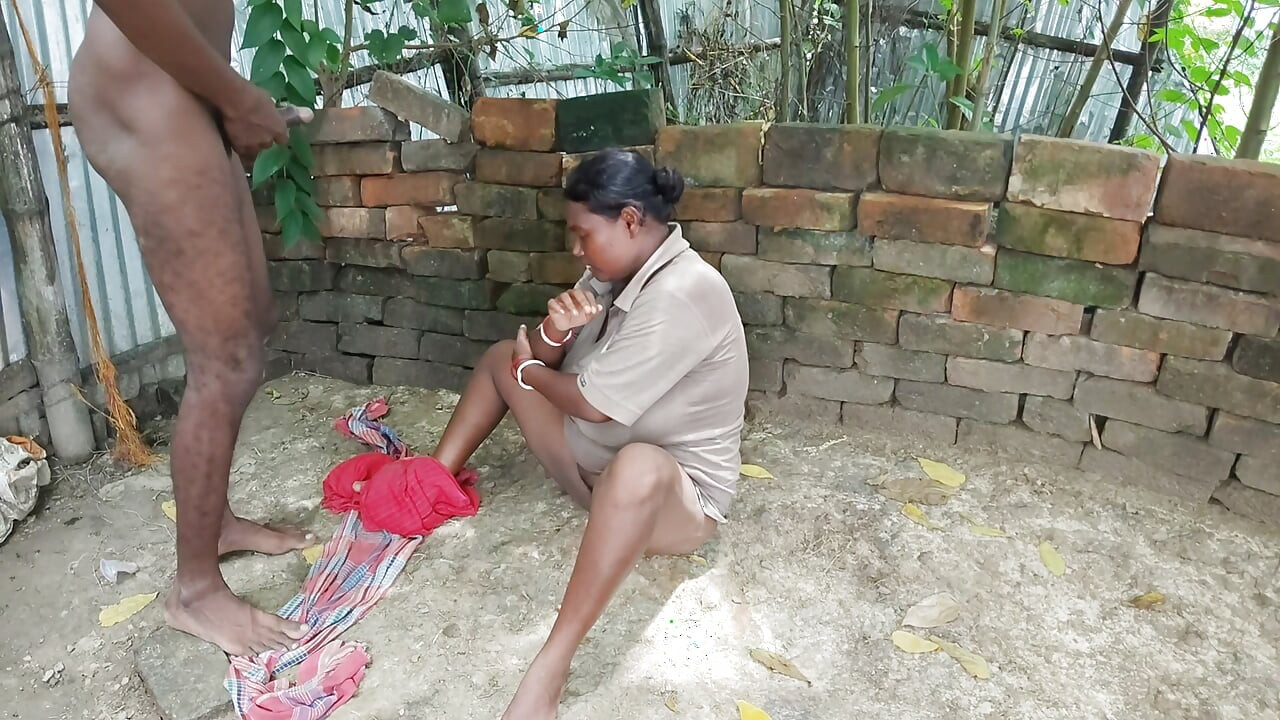 Pados ki bhabhi ki outdoor chudai