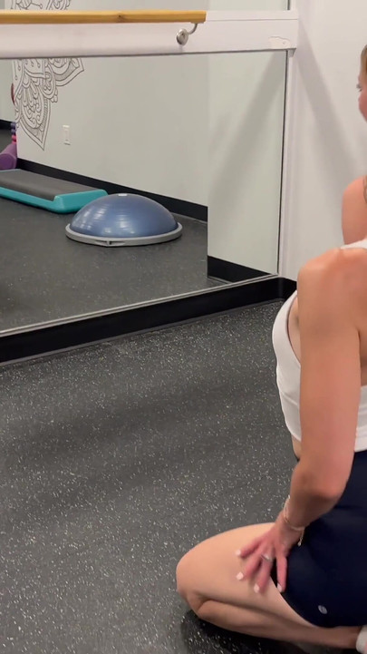 Serenity Cox และ Nadia Foxx สนุกสนานที่สตูดิโอโยคะ!