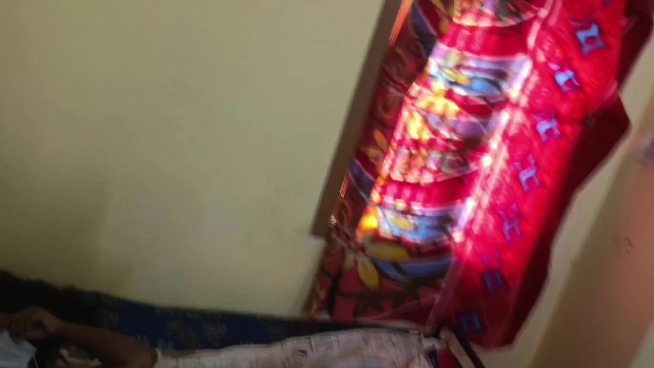 Evli üvey kız kardeşle derin sikiş