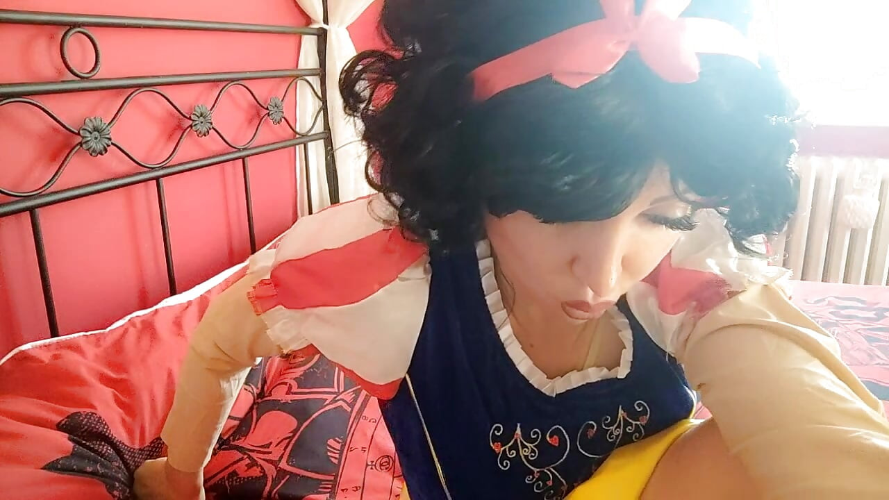 a bela Branca de Neve é realmente muito rude e fala vulgar