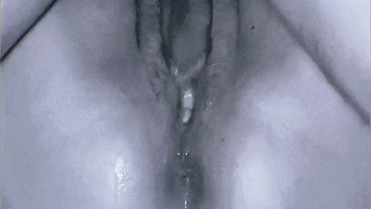 我想要每天都被射滿小穴，所以隨便你怎麼玩弄我的身體，我就是你的性愛玩具！
