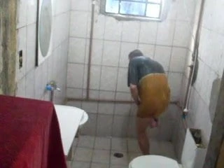 Vou Tomar um Banho Gostoso sem Cueca 001