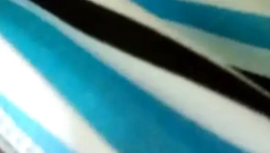 Memek indah pantat mengobel dirinya sendiri di panggilan video kami