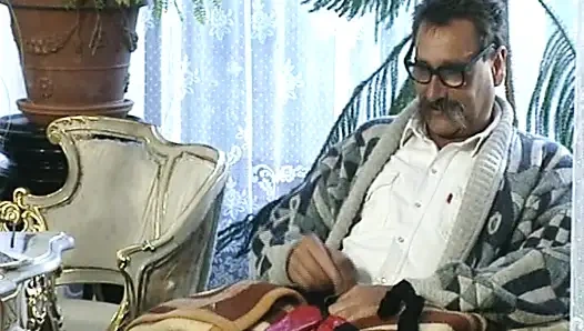 Красивую немецкую куклу пробурили в горячем тройничке