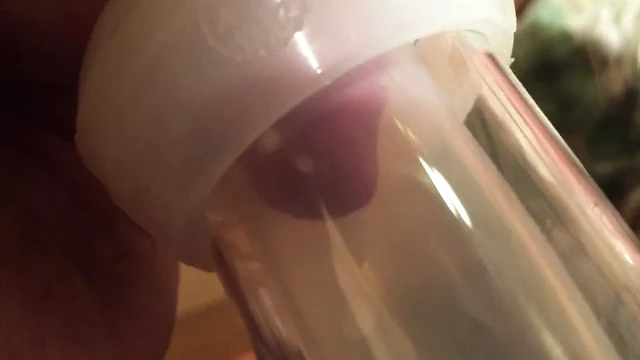 Tits full of Milk - Titten melken
