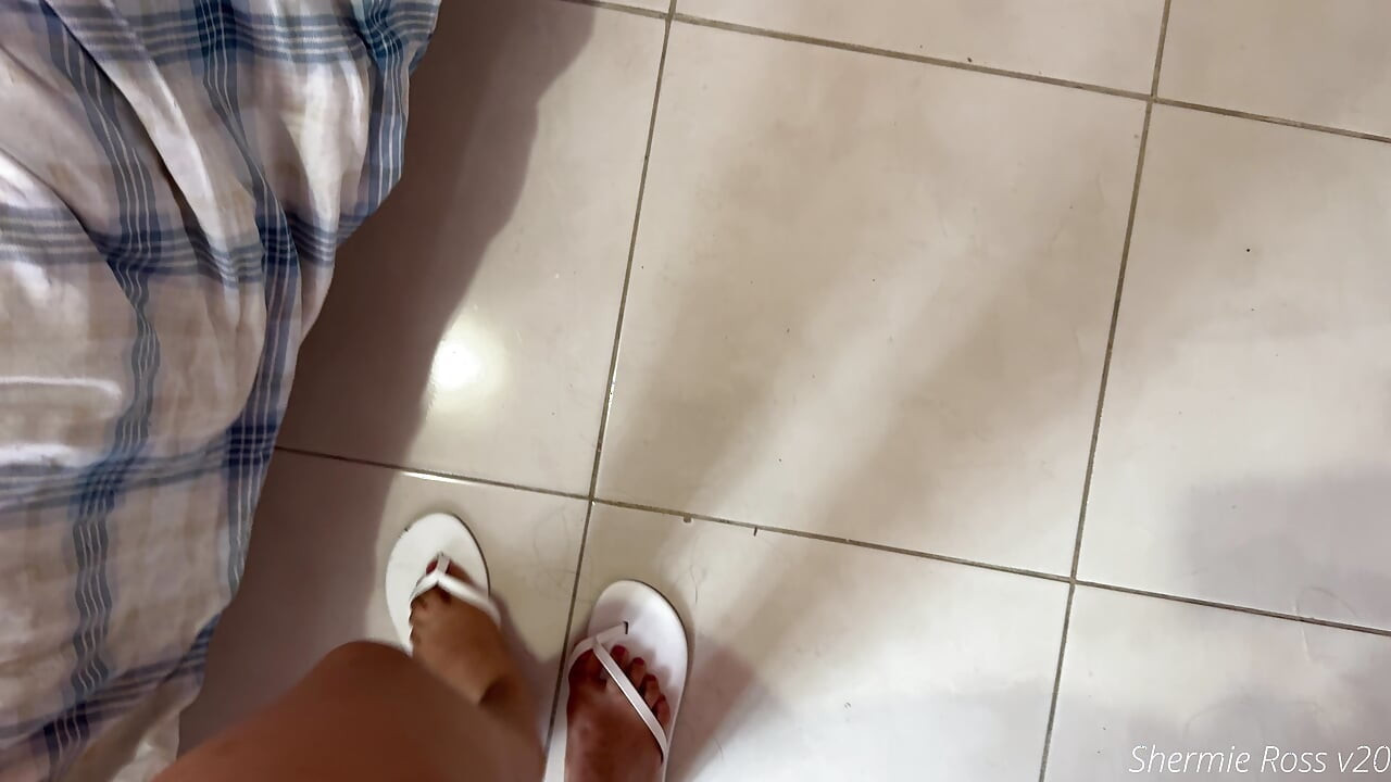 My boyfriend leaves me standing up and hot, so I fuck my roommate
