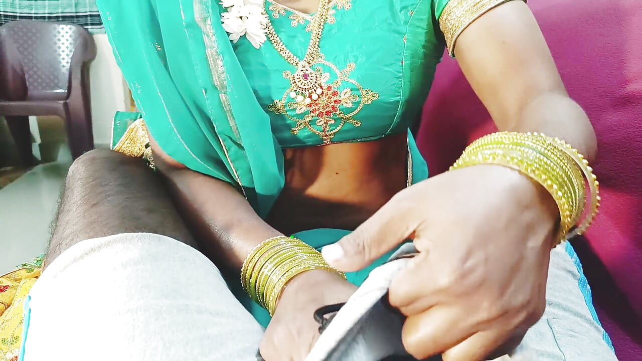 Ibu rumah tangga India ngentot saudara tiri husbend. Telugu Dirty Talks