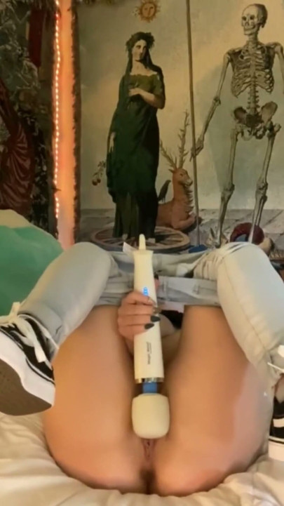 Intense Vibrator Orgasms